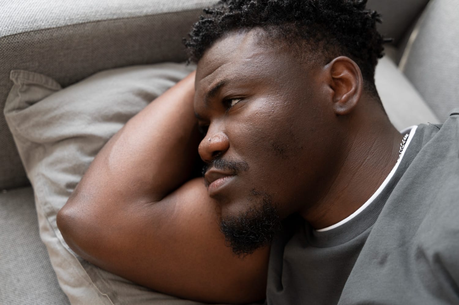 You are currently viewing Signs of Low Testosterone and How to Overcome It